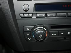 2011款 320i 2.0L 双门轿跑车