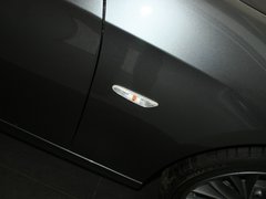 2011款 320i 2.0L 双门轿跑车