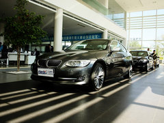 2011款 320i 2.0L 双门轿跑车