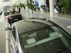 2011款 320i 2.0L 双门轿跑车