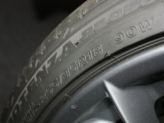 2011款 320i 2.0L 双门轿跑车