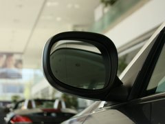 2011款 320i 2.0L 双门轿跑车