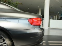 2011款 320i 2.0L 双门轿跑车