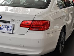 2011款 325i 2.5L 双门轿跑车