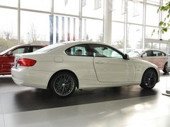 2011款 325i 2.5L 双门轿跑车