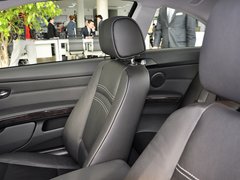 2011款 325i 2.5L 双门轿跑车