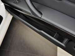 2011款 325i 2.5L 双门轿跑车