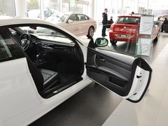 2011款 325i 2.5L 双门轿跑车