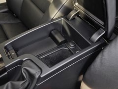 2011款 325i 2.5L 双门轿跑车