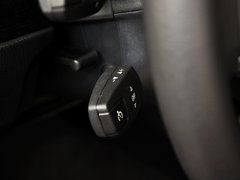2011款 325i 2.5L 双门轿跑车