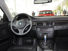 2011款 325i 2.5L 双门轿跑车