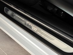 2011款 325i 2.5L 双门轿跑车