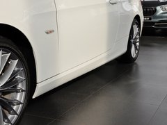 2011款 325i 2.5L 双门轿跑车