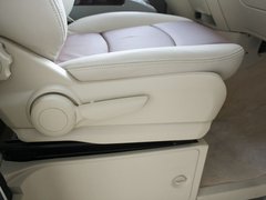 2010款 2.5L 自动 商务版 8-9座