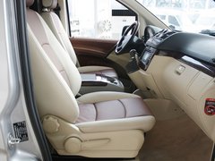 2010款 2.5L 自动 商务版 8-9座