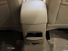 2010款 350C 1.5L 自动 讯逸版