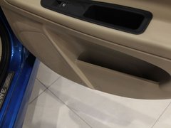 2010款 350C 1.5L 自动 讯逸版