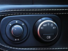 2011款 4.5L DCT 标准型
