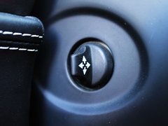 2011款 4.5L DCT 标准型