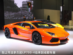 2010款 6.8T 标准版