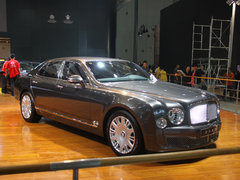 2010款 6.8T 标准版