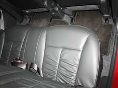 2010款 1.6L 自动 劲锐版智能型高配 5座