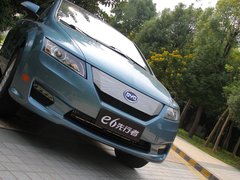2012款  先行者 5座