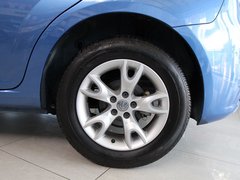 2010款 1.3L 手动 豪华型