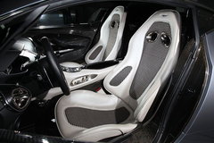 2010款 6.0 V12 