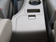 2011款 2.0L 手动 尊贵型 5座
