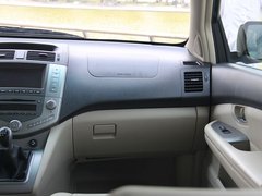 2011款 2.0L 手动 尊贵型 5座