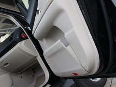 2011款 2.0L 手动 尊贵型 5座