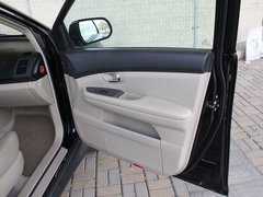 2011款 2.0L 手动 尊贵型 5座