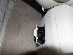 2011款 2.0L 手动 尊贵型 5座