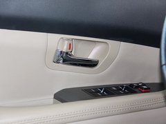 2011款 2.0L 手动 尊贵型 5座