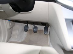2011款 2.0L 手动 尊贵型 5座