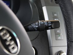2011款 2.0L 手动 尊贵型 5座