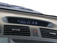 2011款 2.0L 手动 尊贵型 5座