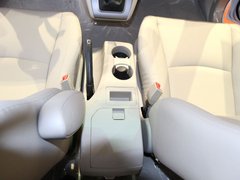 2011款 2.0L 手动 尊贵型 5座