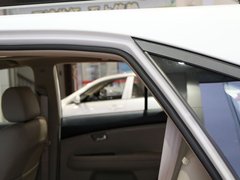 2011款 2.0L 手动 尊贵型 5座