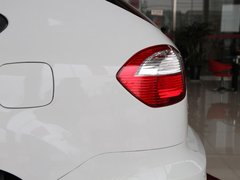 2011款 2.0L 手动 尊贵型 5座