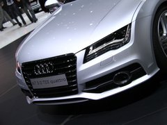 2012款 3.0 TFSI S-Tronic quattro 豪华型
