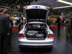 2012款 3.0 TFSI S-Tronic quattro 豪华型
