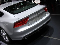 2012款 3.0 TFSI S-Tronic quattro 豪华型