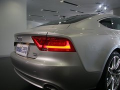 2012款 3.0 TFSI S-Tronic quattro 豪华型