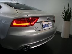 2012款 3.0 TFSI S-Tronic quattro 豪华型