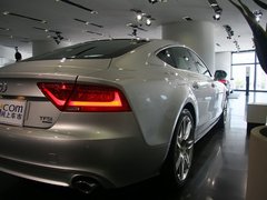 2012款 3.0 TFSI S-Tronic quattro 豪华型