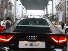 2012款 3.0 TFSI S-Tronic quattro 豪华型