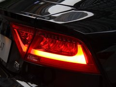 2012款 3.0 TFSI S-Tronic quattro 豪华型