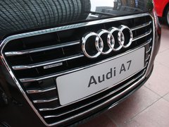 2012款 3.0 TFSI S-Tronic quattro 豪华型